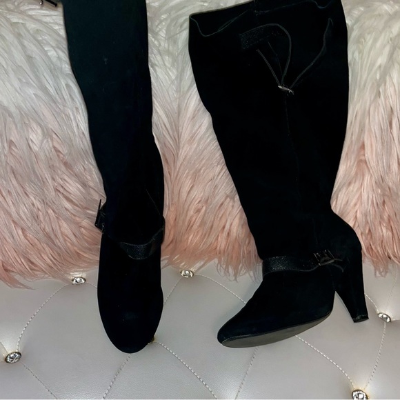 Colin Stuart Black Suede Buckle Cone Heel Boots Size 11B - Picture 10 of 16